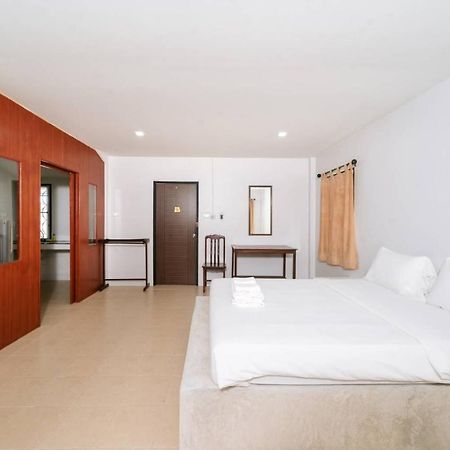 Surfer'S Village Khao Lak Exterior photo